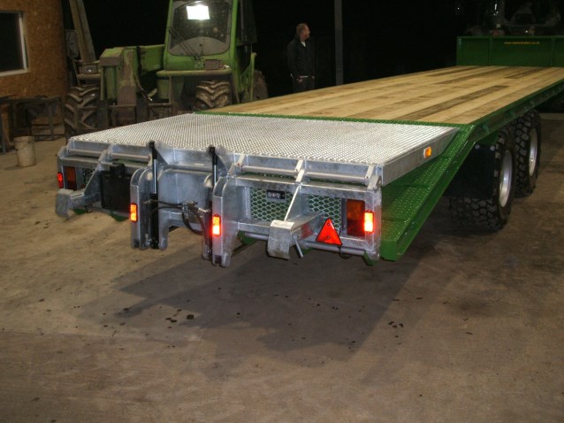 A4 Plant Trailer Fold Over Ramp4